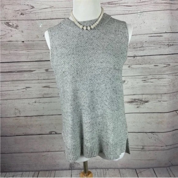 Ann Taylor LOFT Gray Knit Sleeveless Sweater - Picture 3 of 5